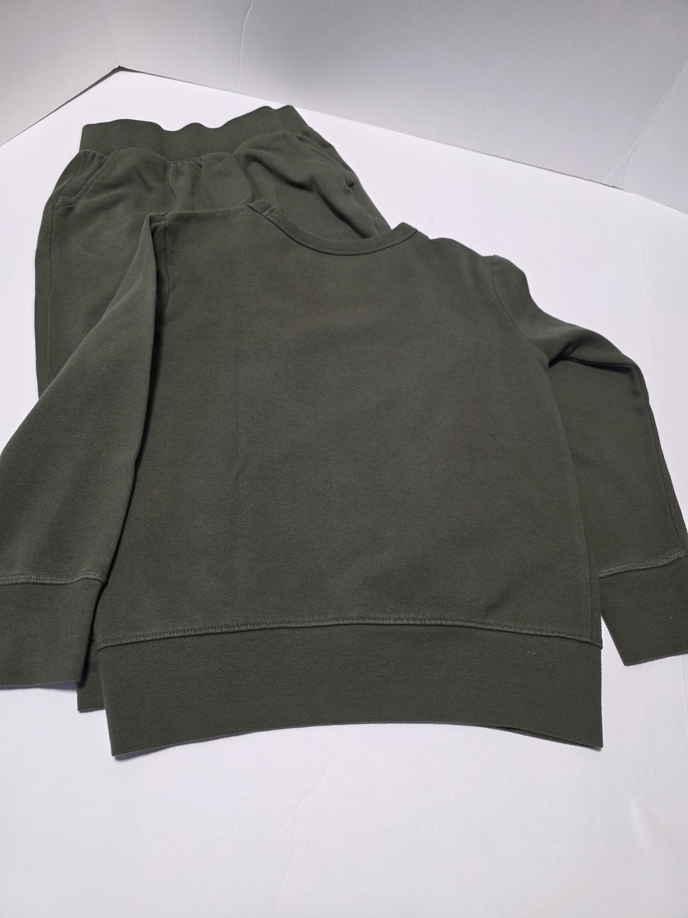 Boys' Size 6-7 Classic Crewneck Sweatshirt and Jogger Set - Black & Olive - Picture 5 of 11